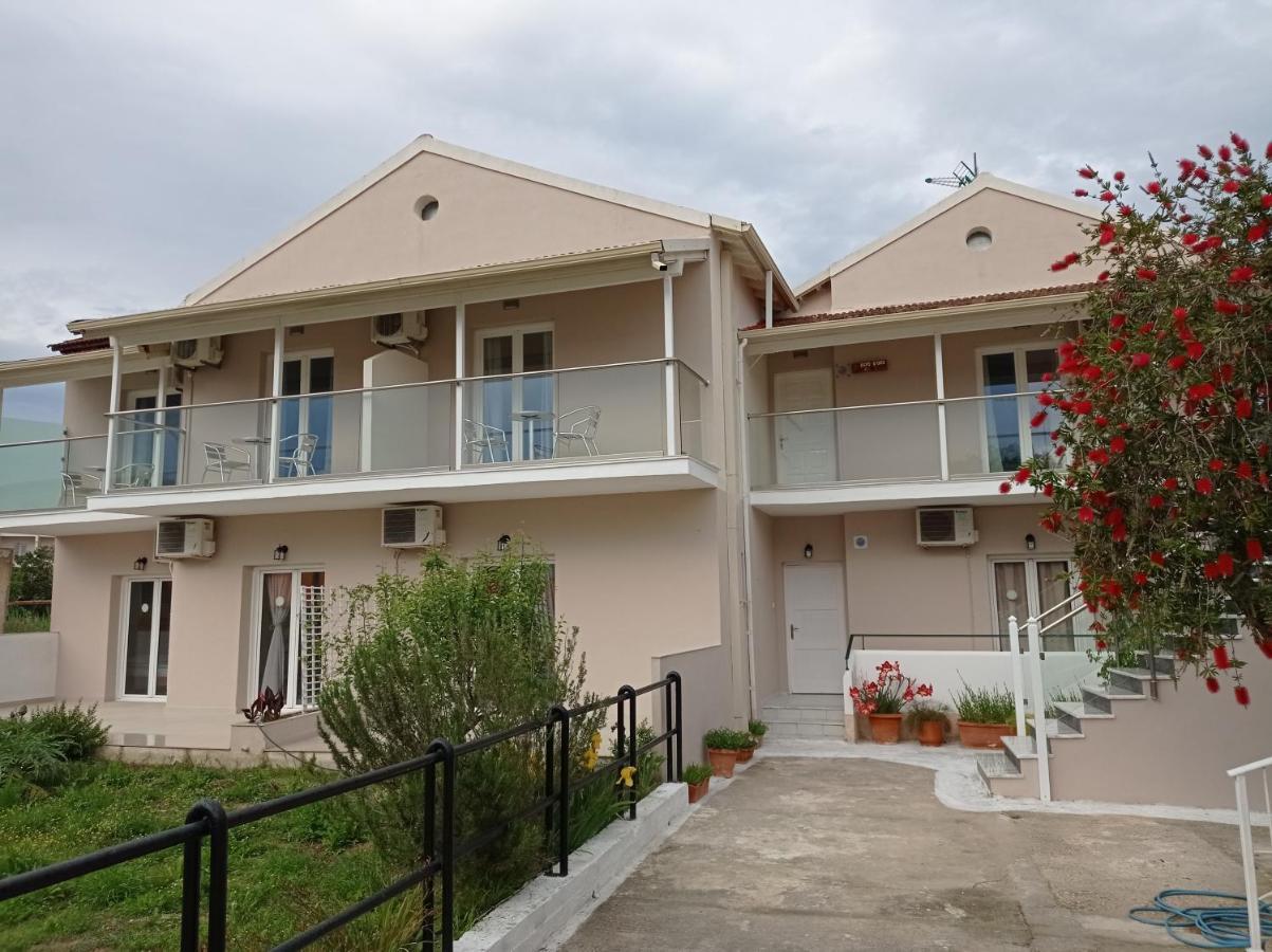 דירות קאבוס Cavo D' Oro Complex מראה חיצוני תמונה
