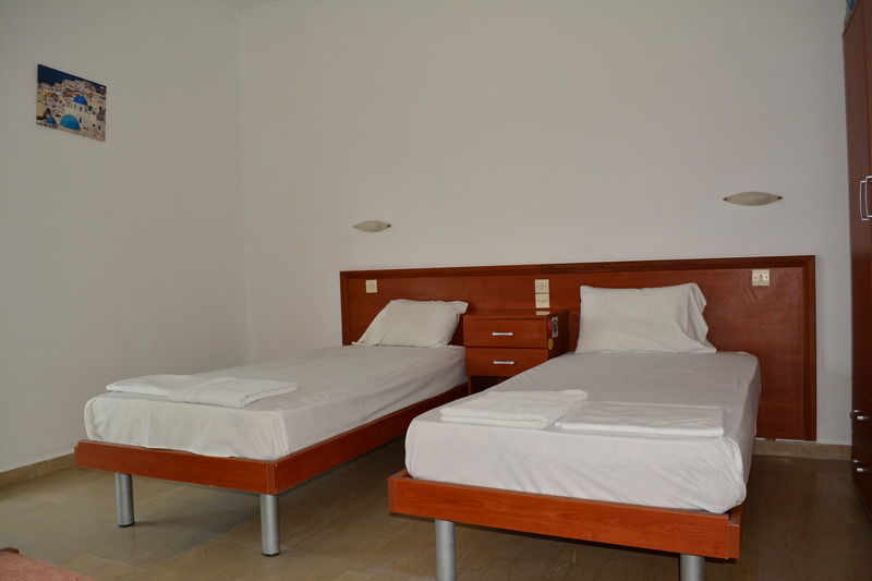 דירות קאבוס Cavo D' Oro Complex מראה חיצוני תמונה